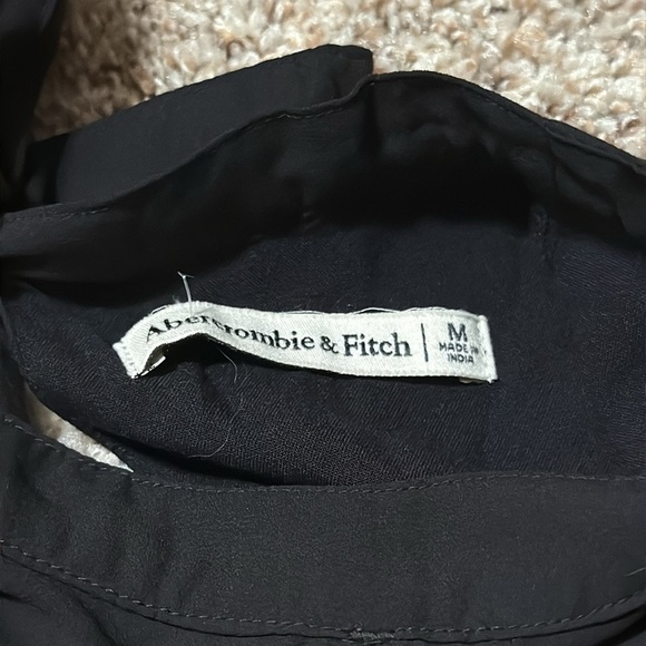 Abercrombie & Fitch Black Short Sleeve Cut Out Back Tie Blouse - Picture 8 of 8